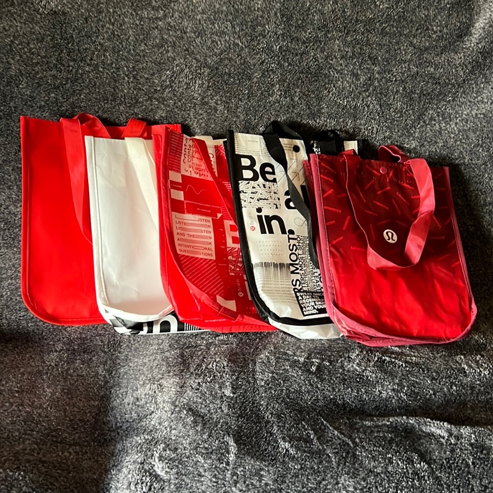 Lot of five (5) small reusable lululemon bags